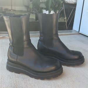 Steve Madden Explorer Chelsea Boots